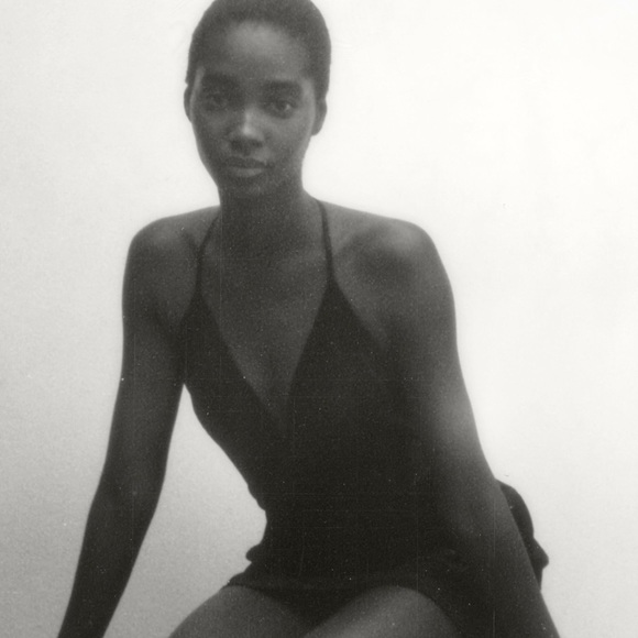 ZARA BLACK VELVET DRESS FESTIVE SEASON COLLECTION - Picture 6 of 12